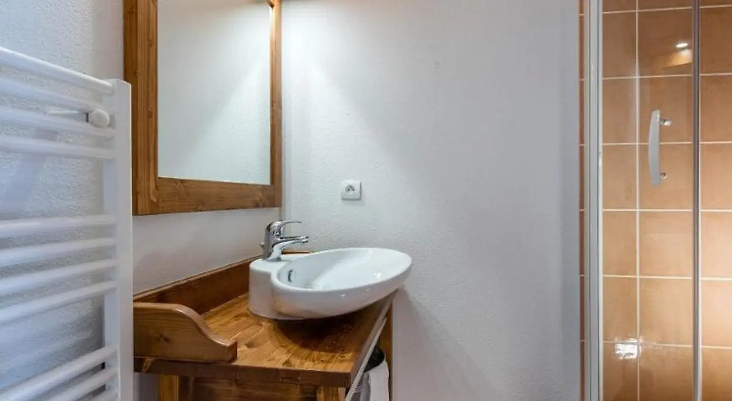 Les Balcons du Viso BATHROOM