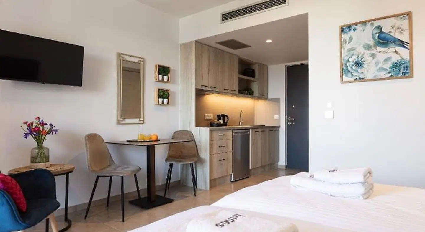 Lines Concept Accommodation ROOM_EXAMPLE