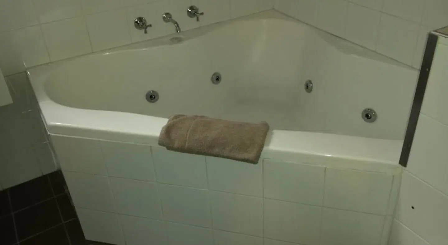 The Balan Village Motel ROOM_EXAMPLE