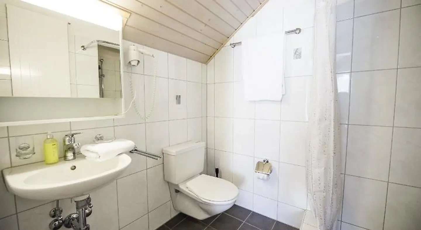 Hotel Sternen BATHROOM