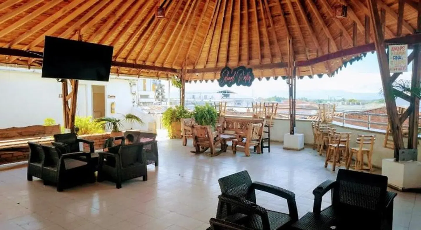 Hotel Cafe Plaza LOUNGE_LOBBY