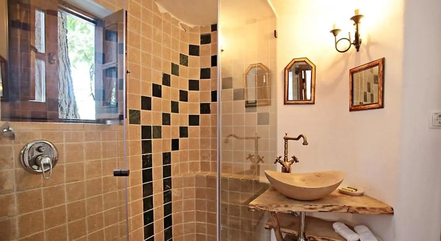 Uma Casa a Beira Sol BATHROOM