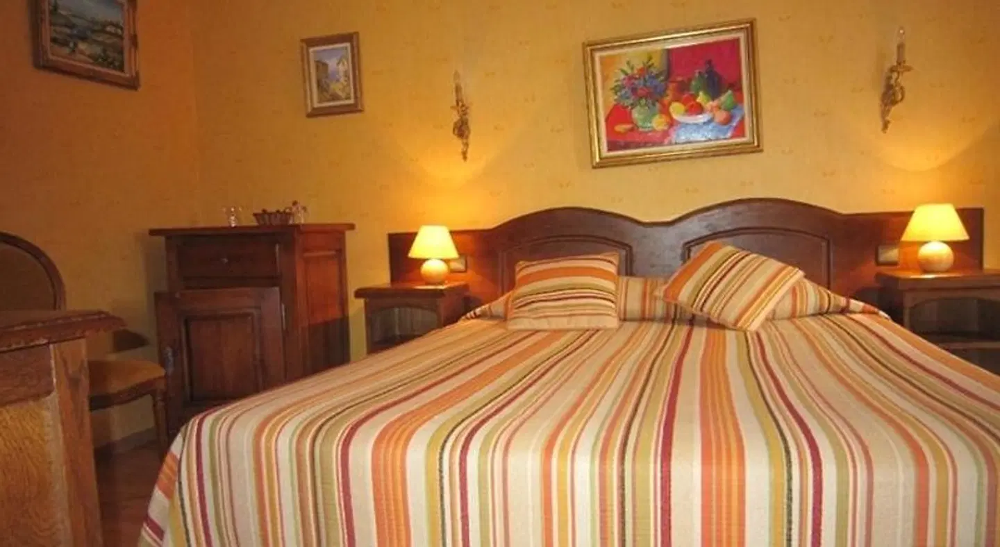 Hostellerie de la Bouriane ROOM_EXAMPLE