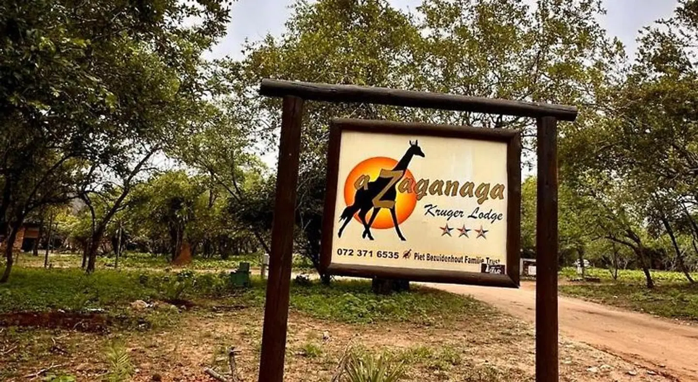 a Zaganaga Kruger Lodge EXTERIOR
