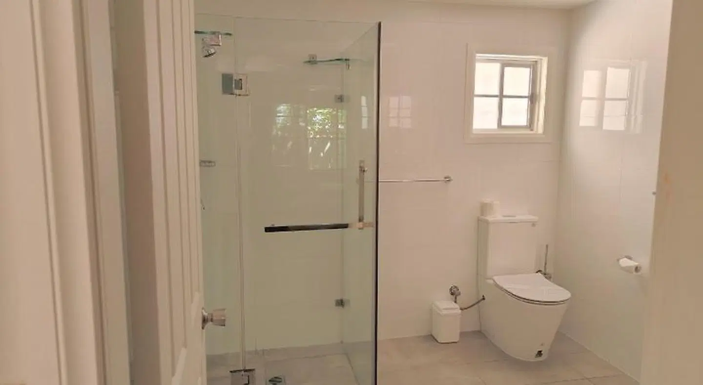 Forstay Motel BATHROOM