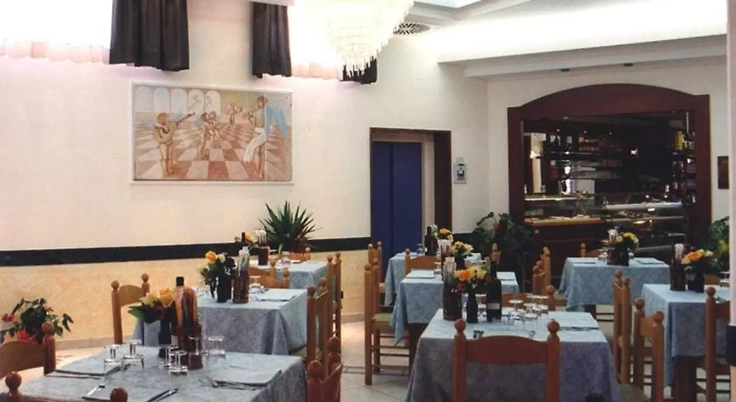 Paradiso RESTAURANT