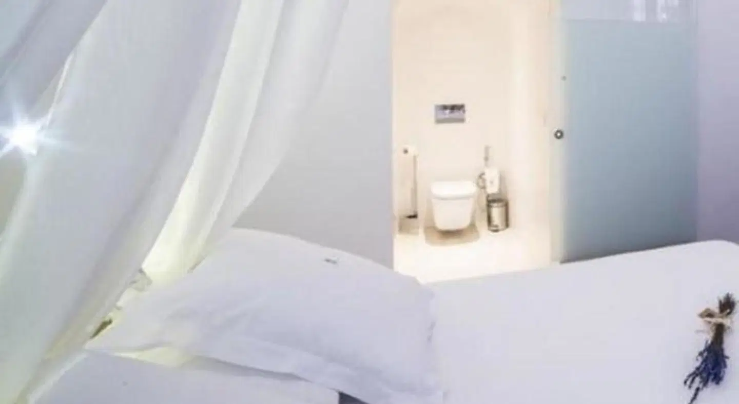 HOTEL MADINAT BATHROOM