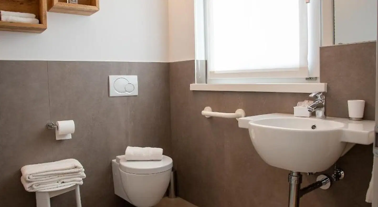 Due Spade BATHROOM