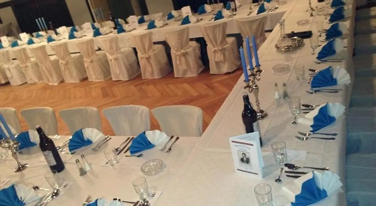 Domhof CONFERENCE