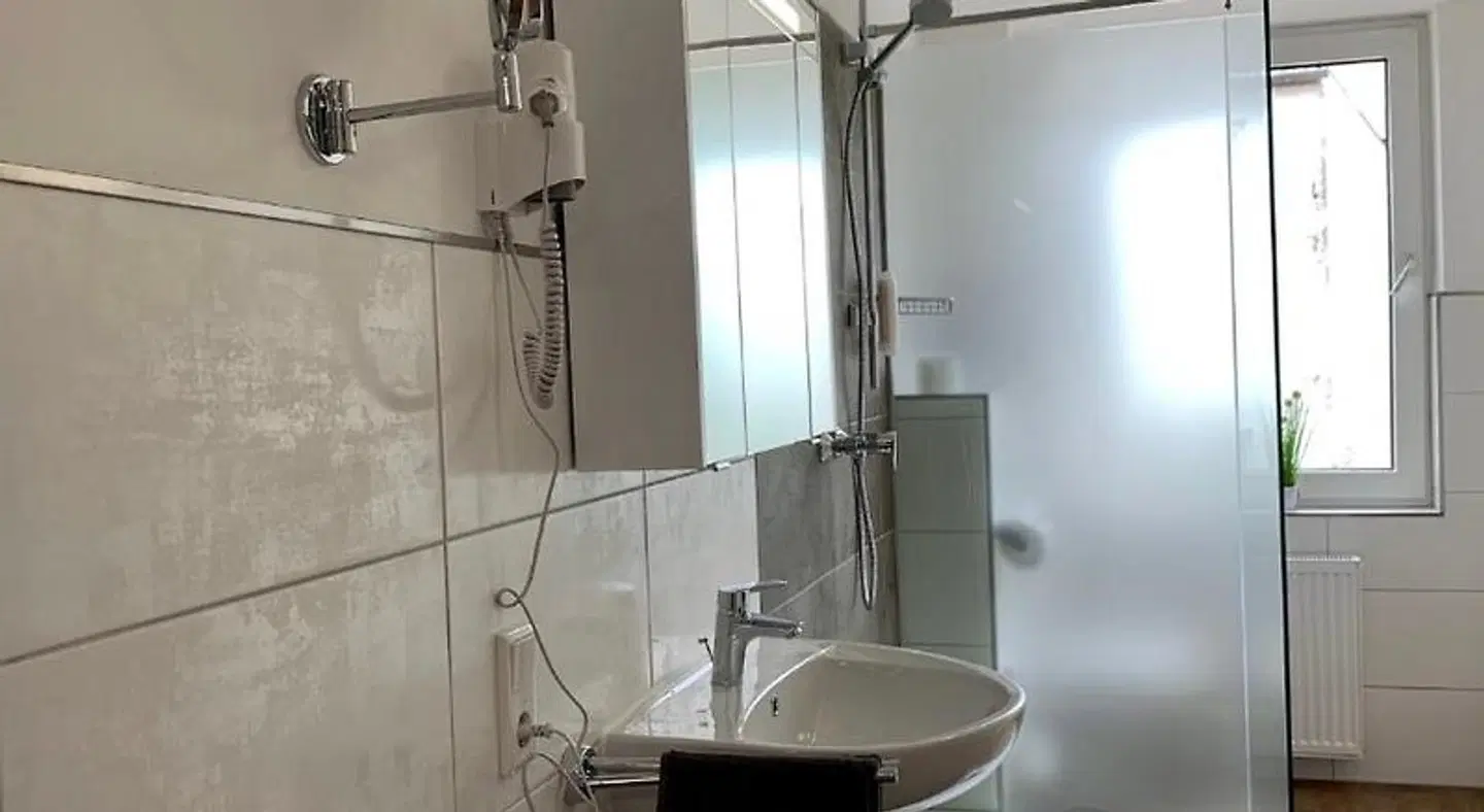 Gästehaus am Kurpark BATHROOM