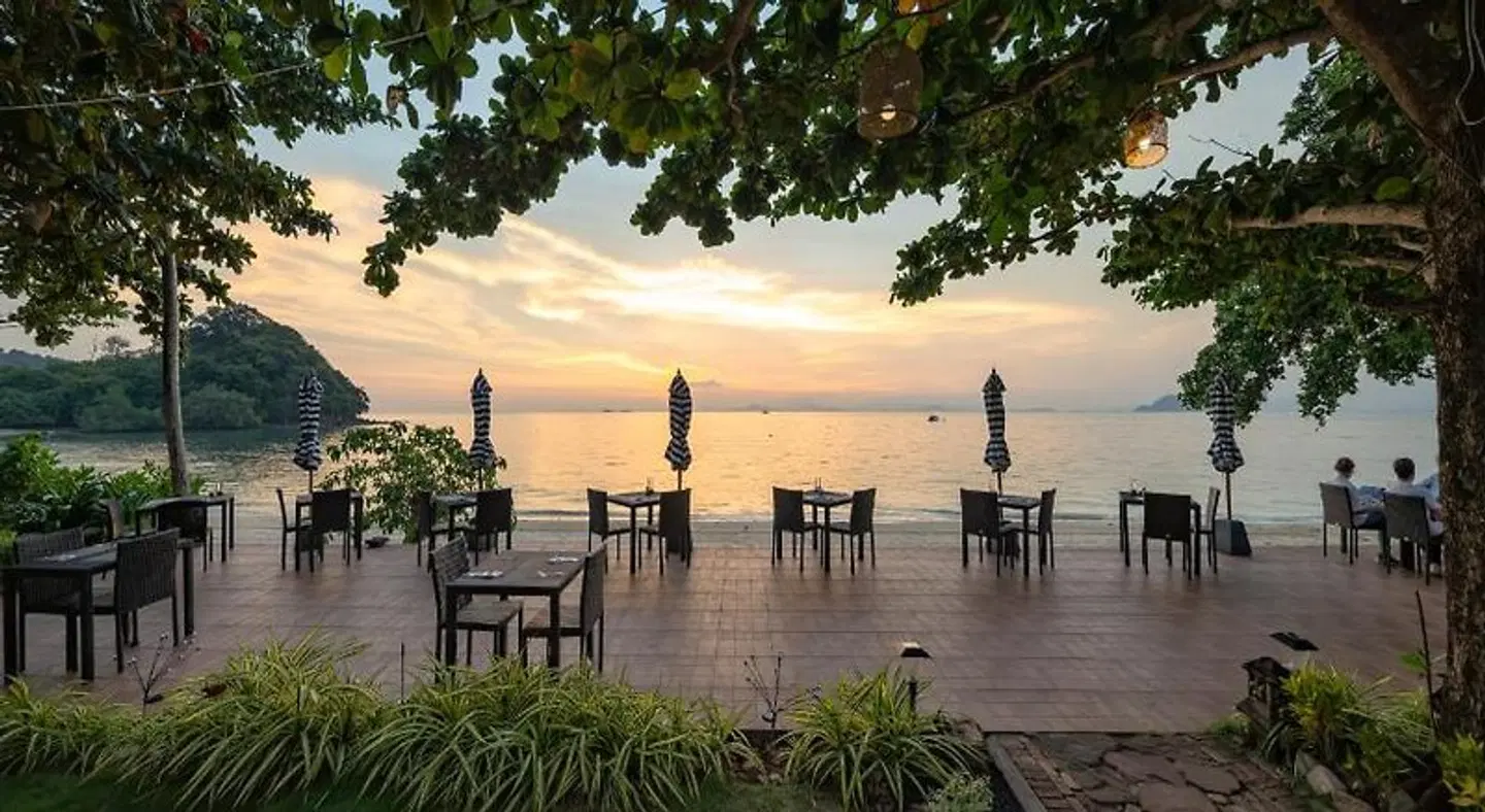 GLOW Elixir Koh Yao Yai LANDSCAPE