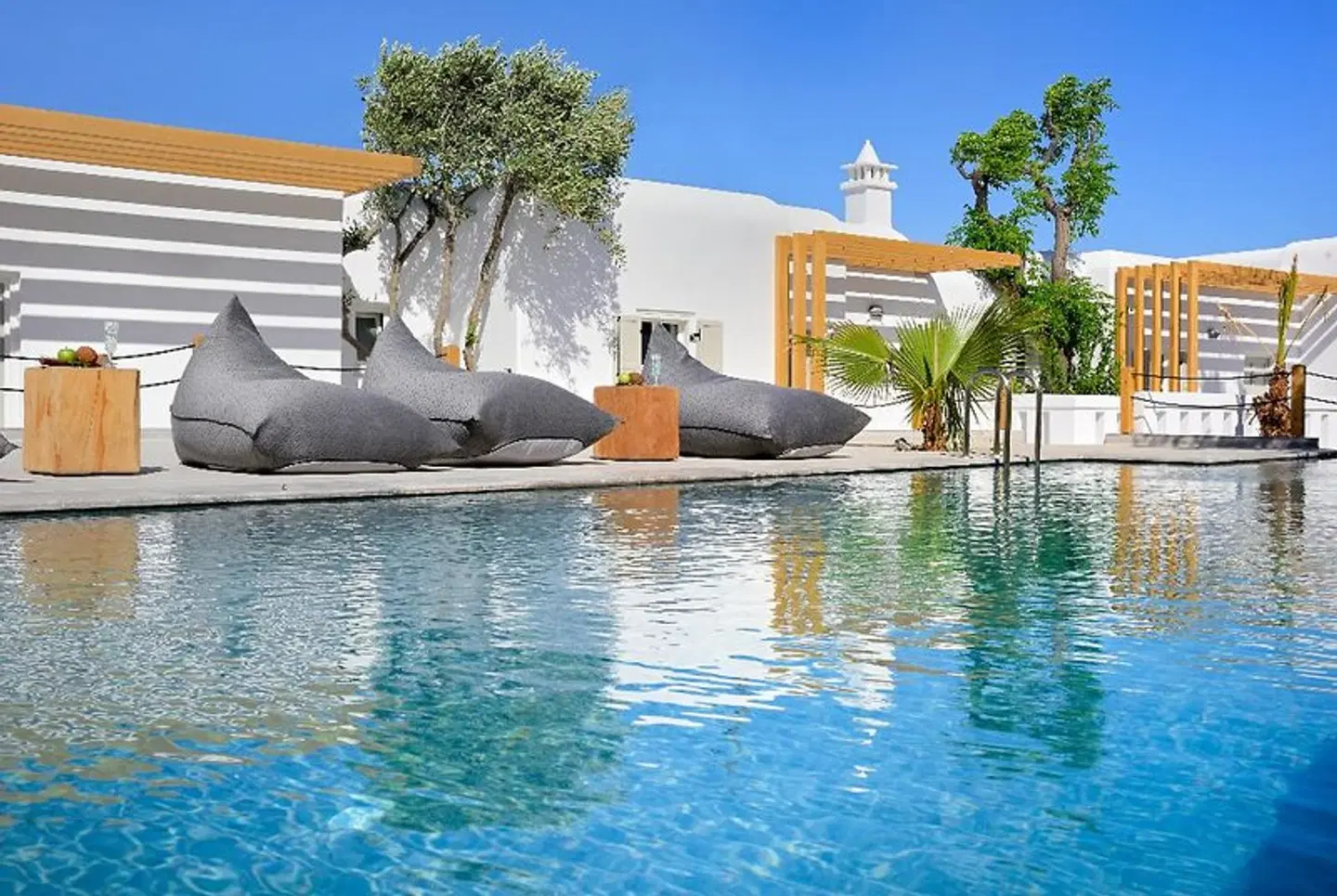 Petinos Hotel OUTDOOR_POOL