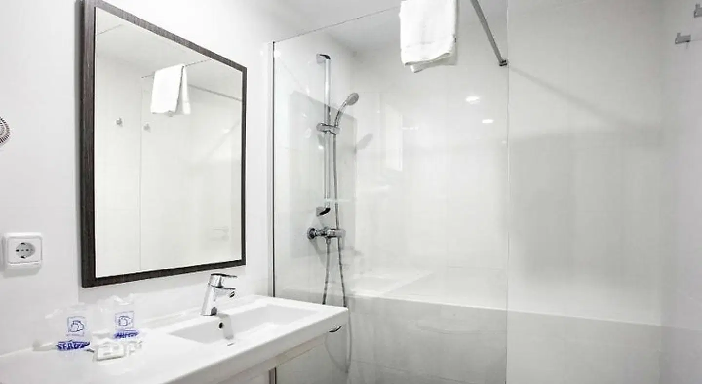 Morlans BATHROOM