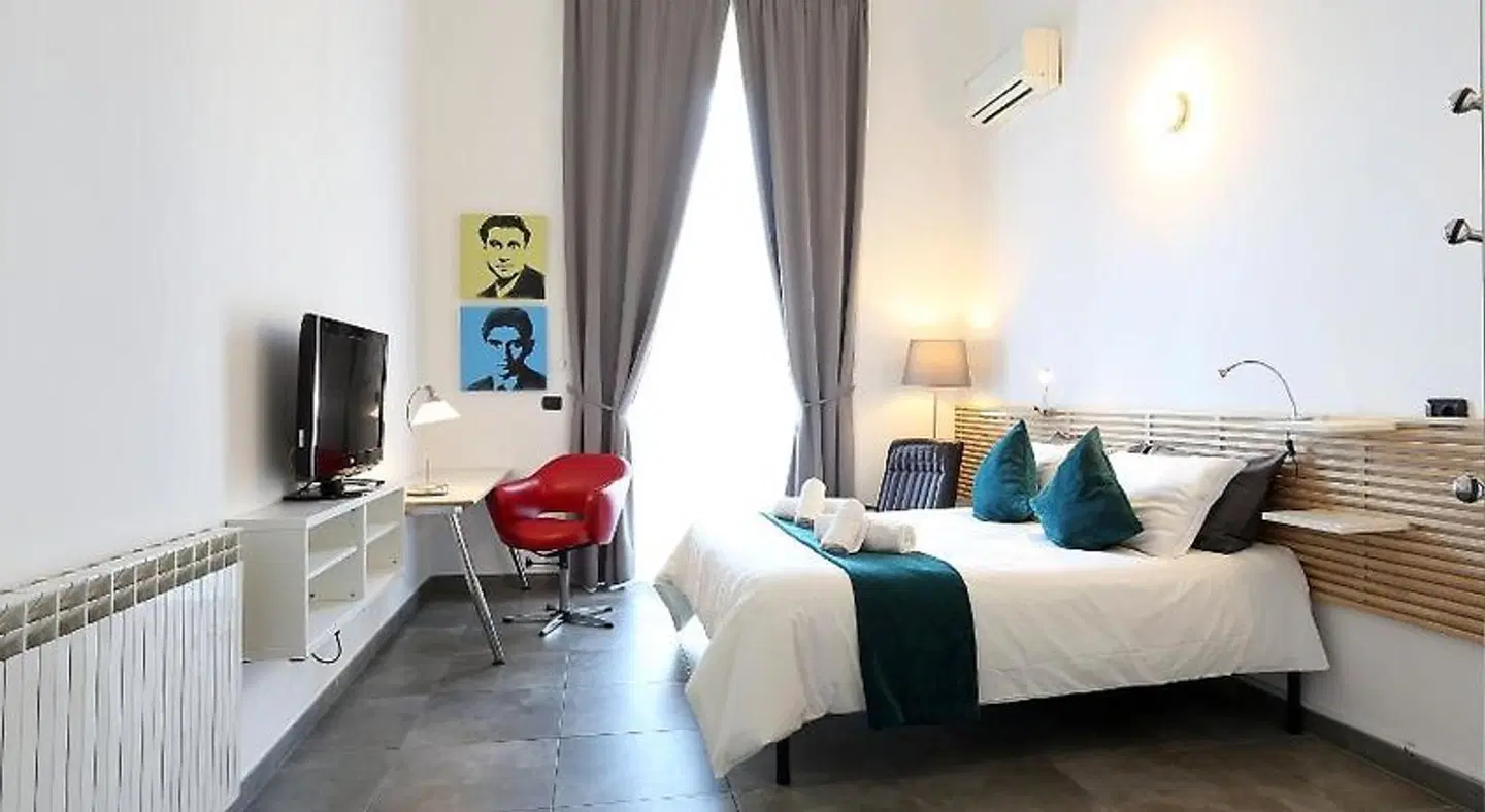 Mr Frills B&B ROOM_EXAMPLE