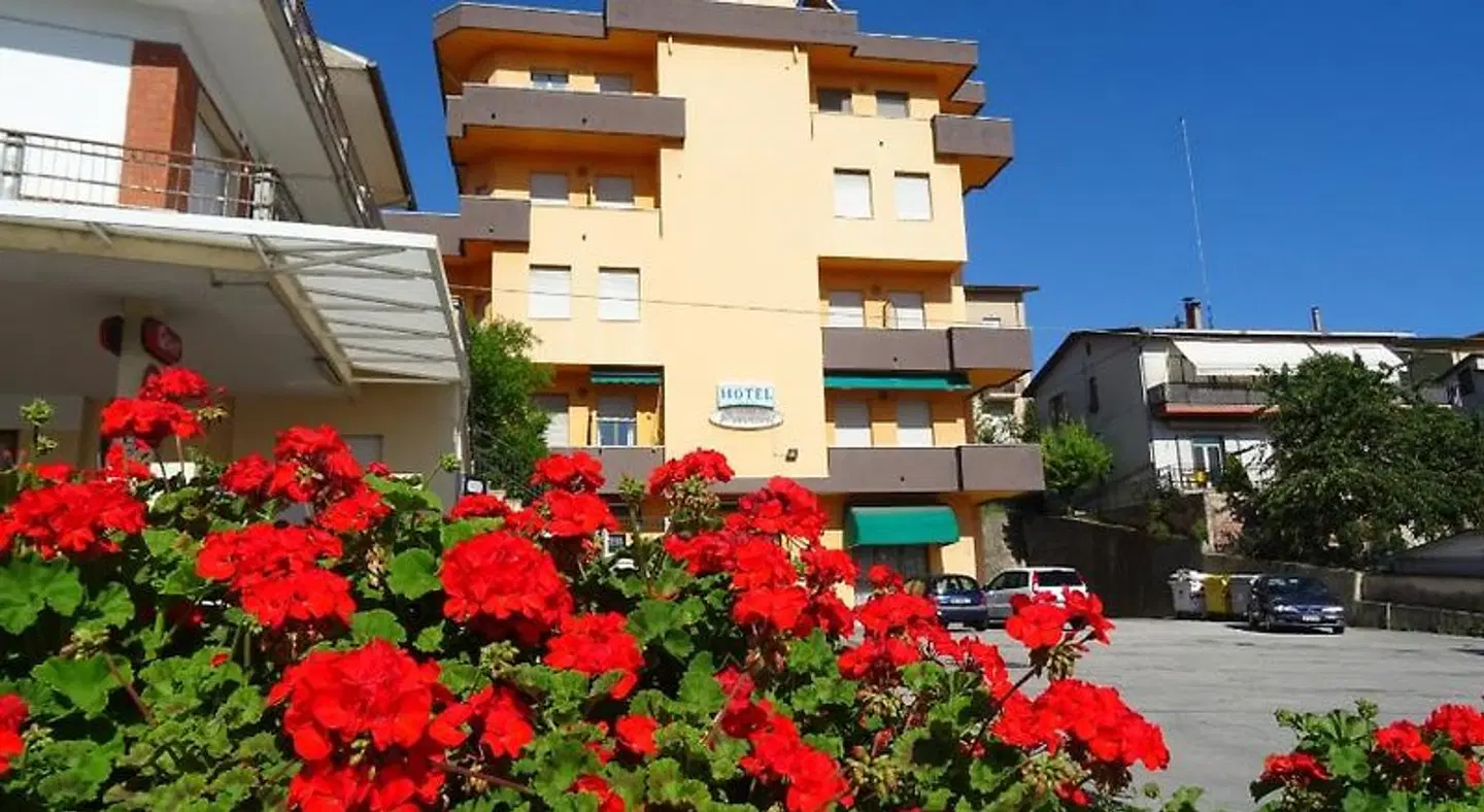 LA RUOTA DEI PAVONI EXTERIOR