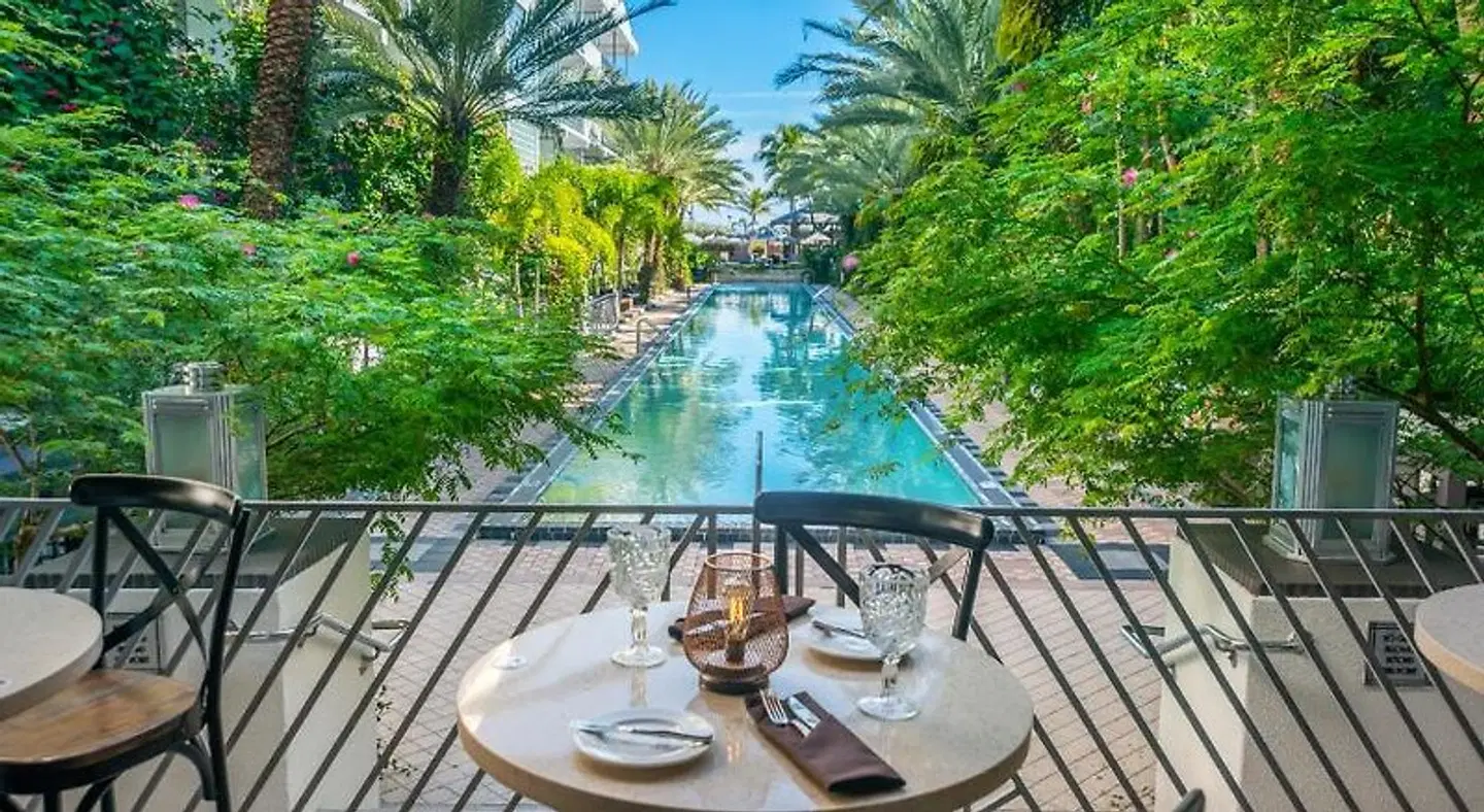 The National Hotel TERRACE