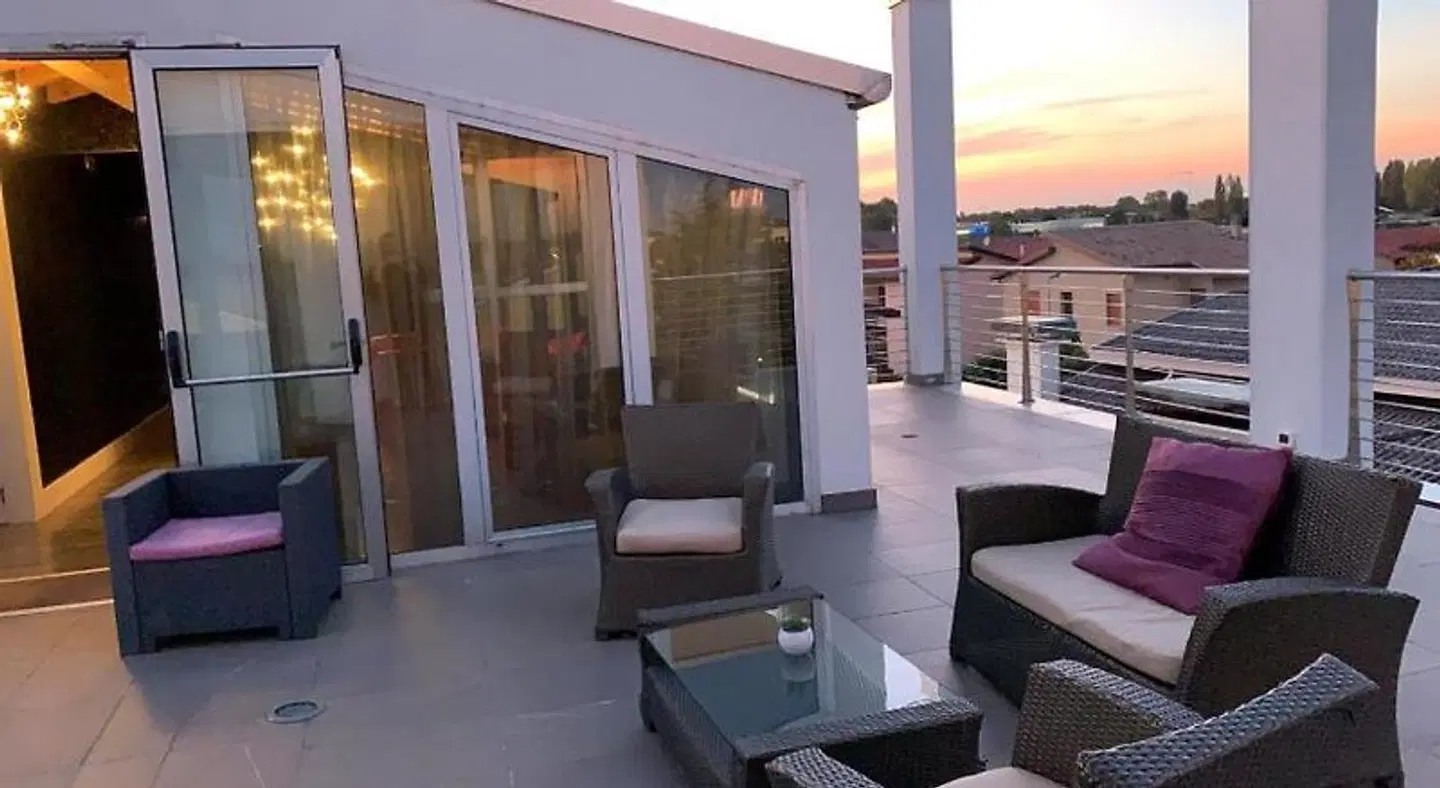 In - Lounge Room TERRACE