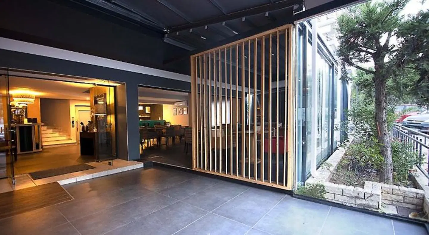 FALIREON HOTEL LOUNGE_LOBBY