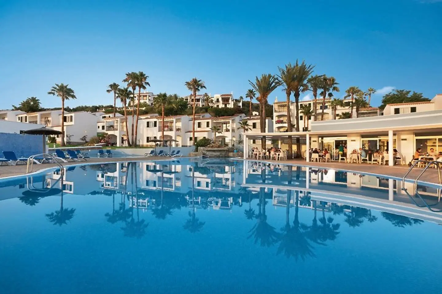 TRH Tirant Playa OUTDOOR_POOL