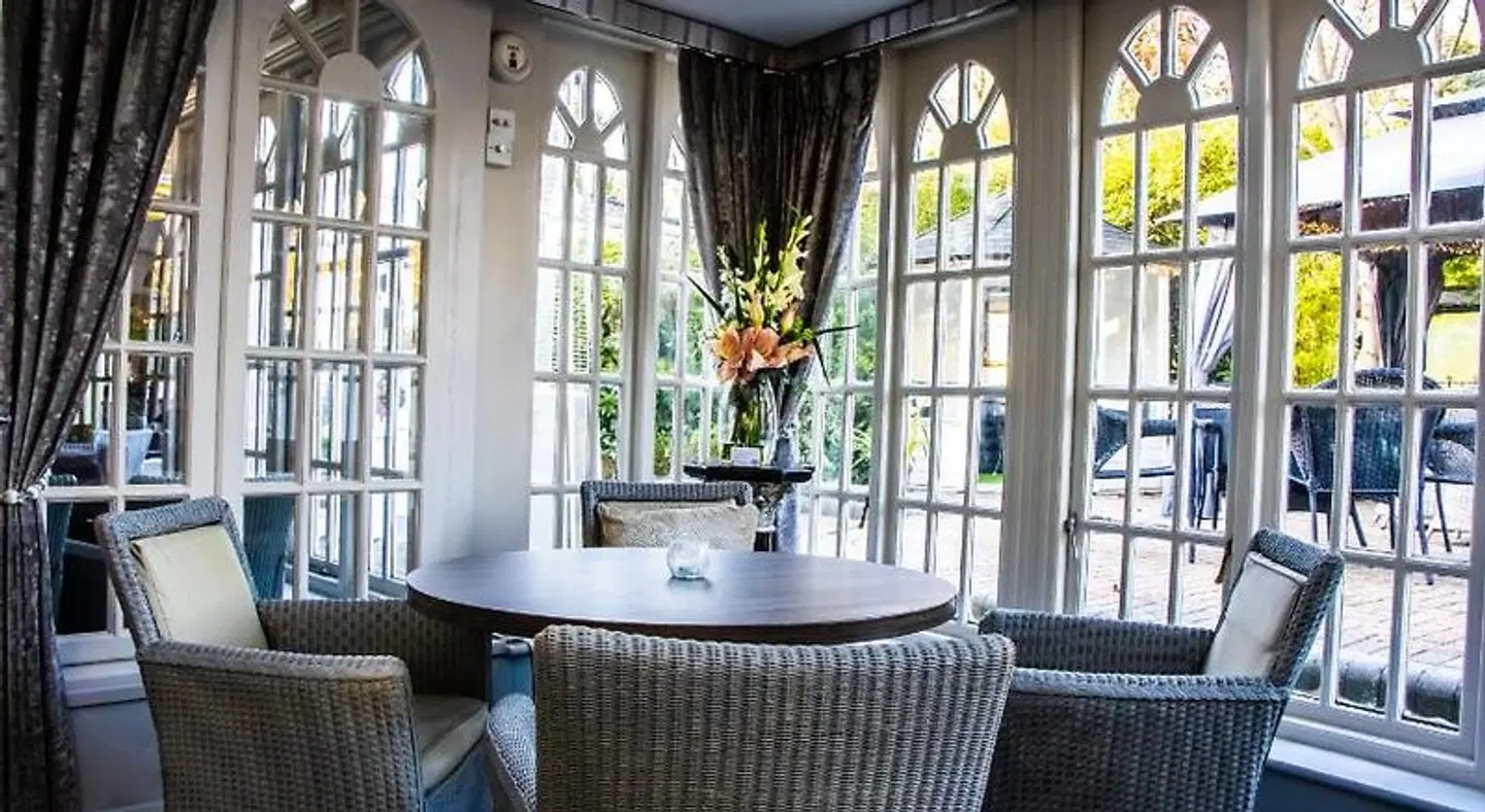 Lord Bute HEALTH_BEAUTY