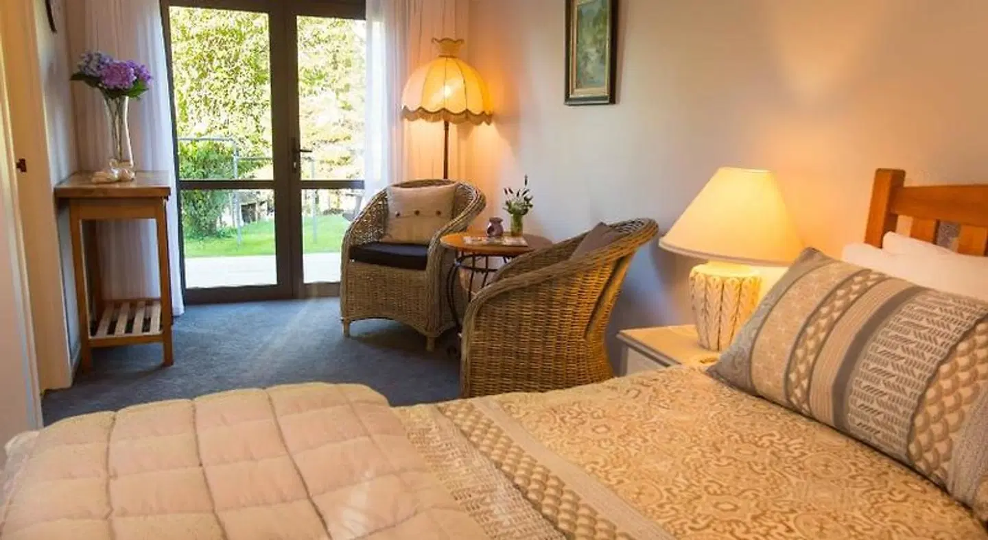 Rolling Hills Country Stay B&B ROOM_EXAMPLE