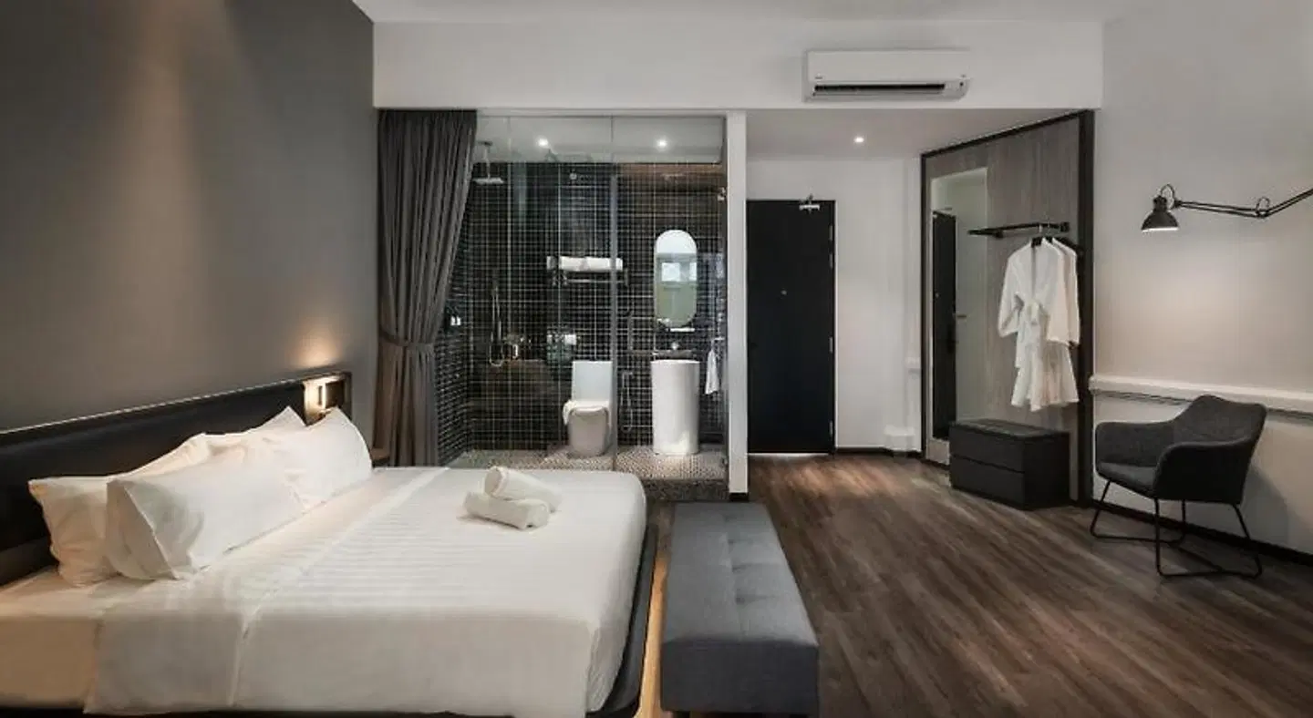 Modern Hotel Georgetown ROOM_EXAMPLE