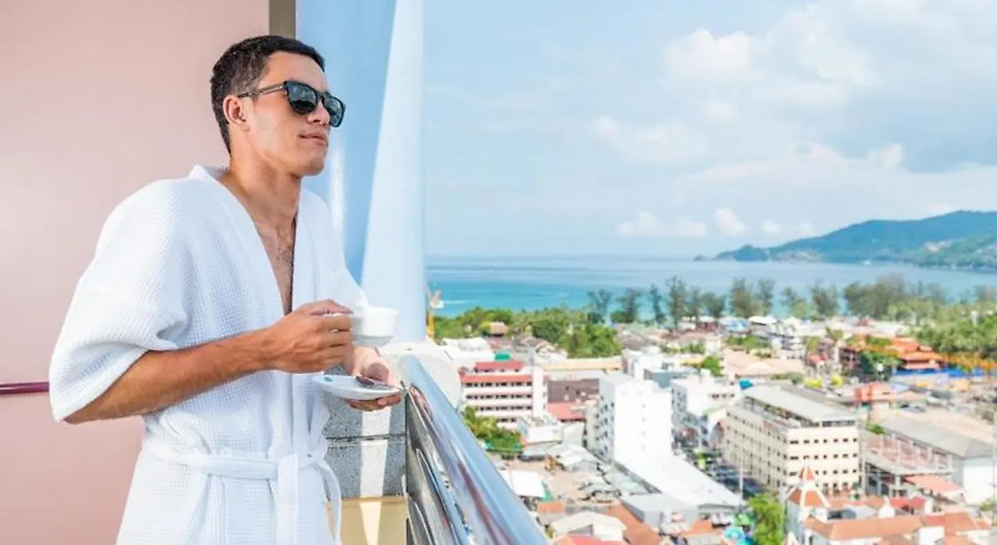 The Royal Paradise Hotel & Spa PEOPLE