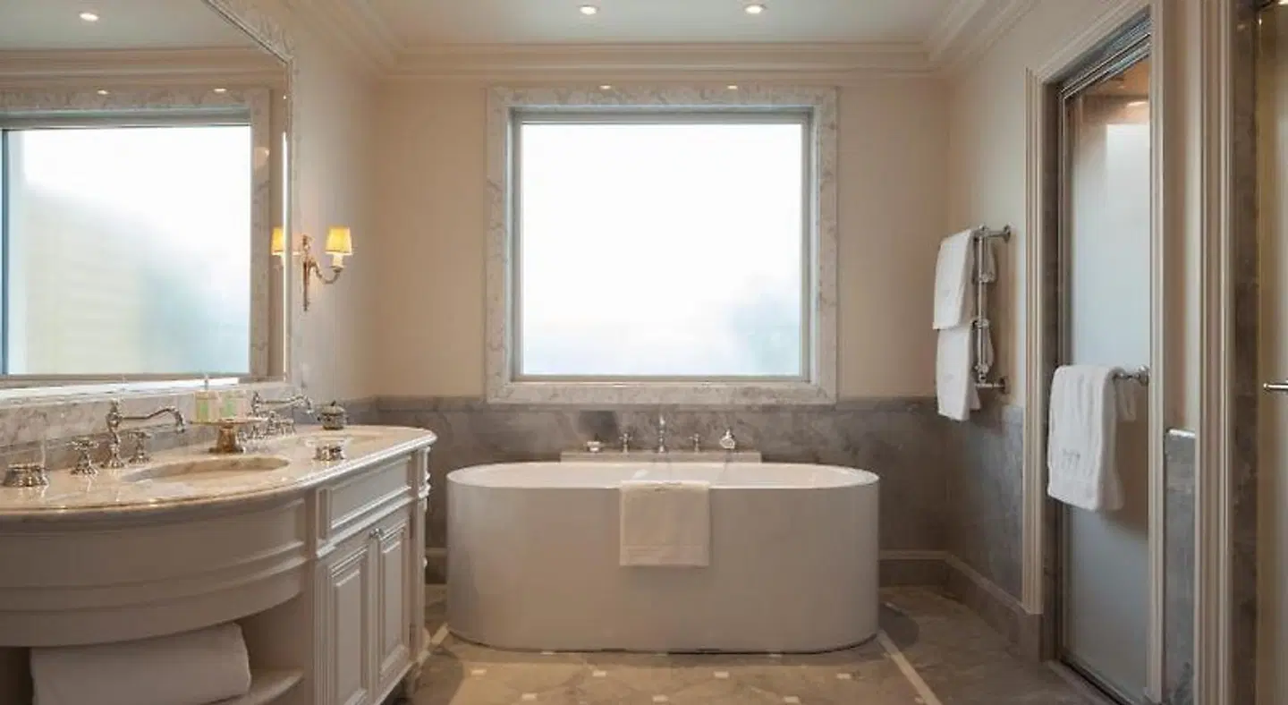 Beau-Rivage BATHROOM