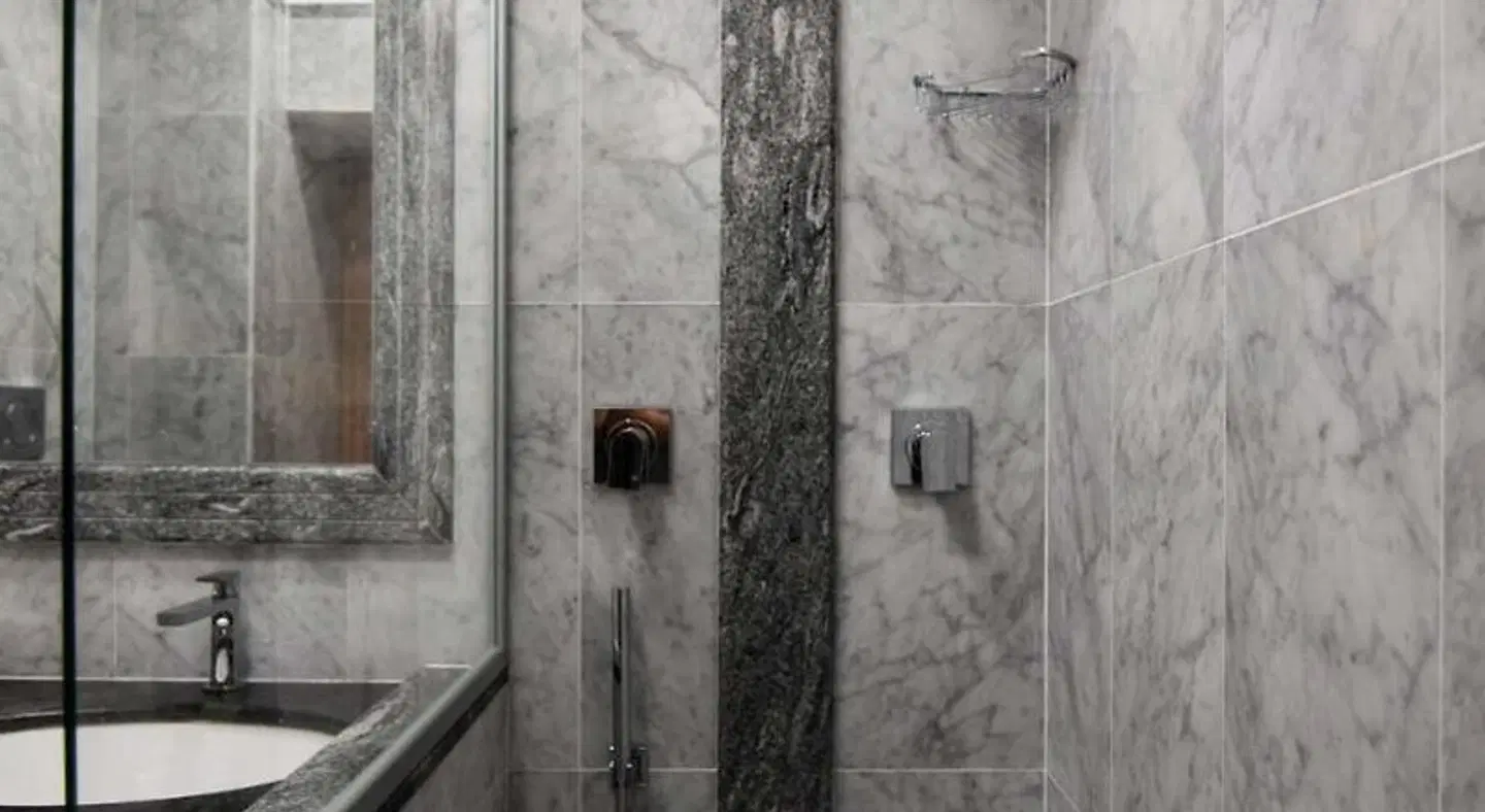 Hotel Giolli Nazionale BATHROOM