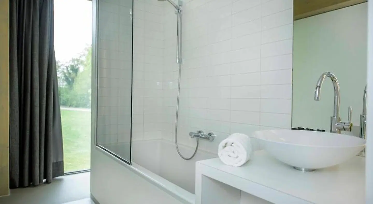 De Horst Estate BATHROOM