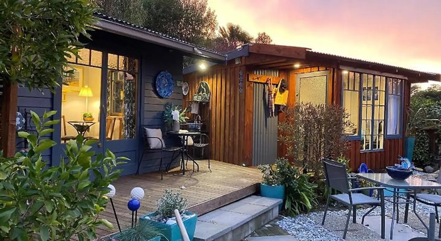 Ah House City B&B Nelson EXTERIOR