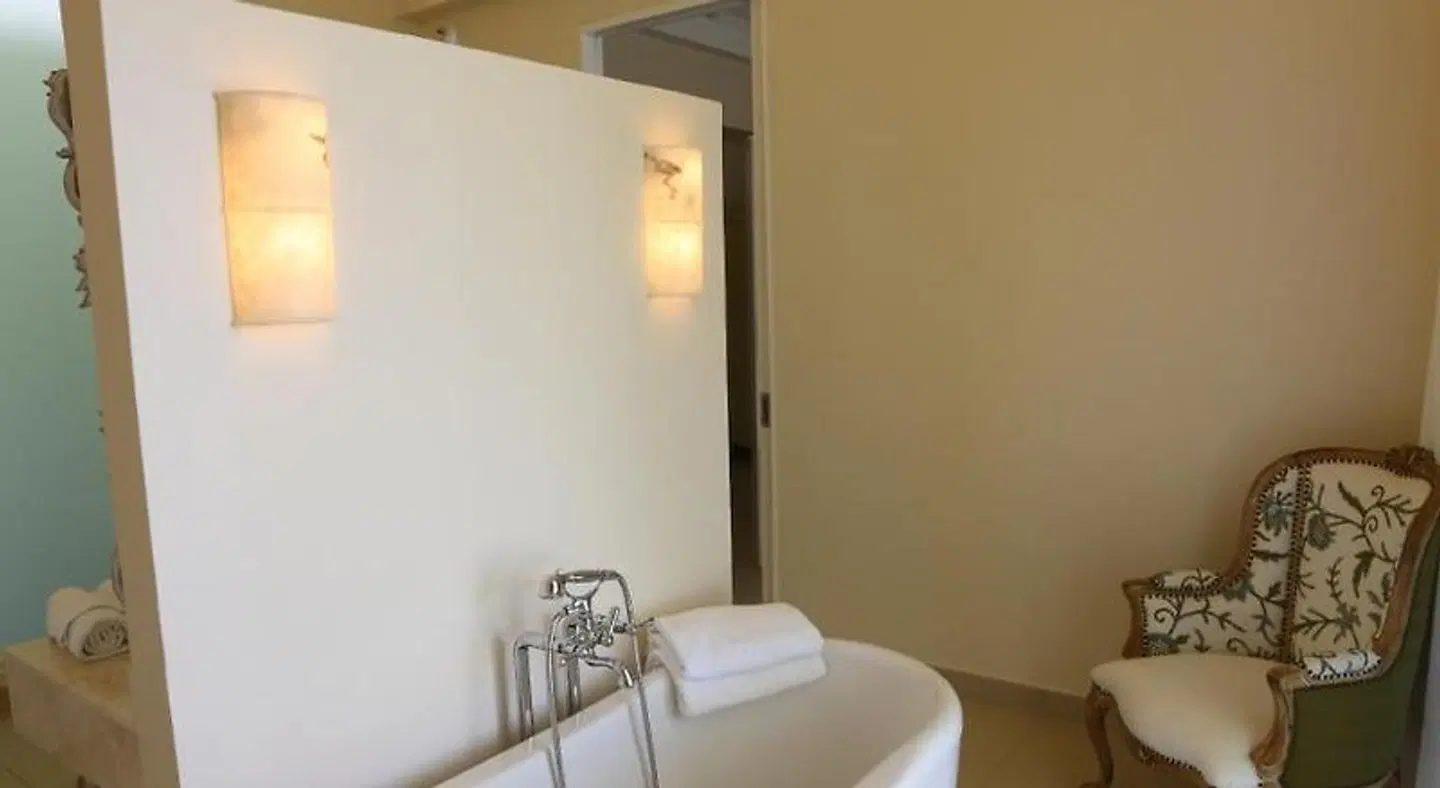 Cove 55 Santubong BATHROOM