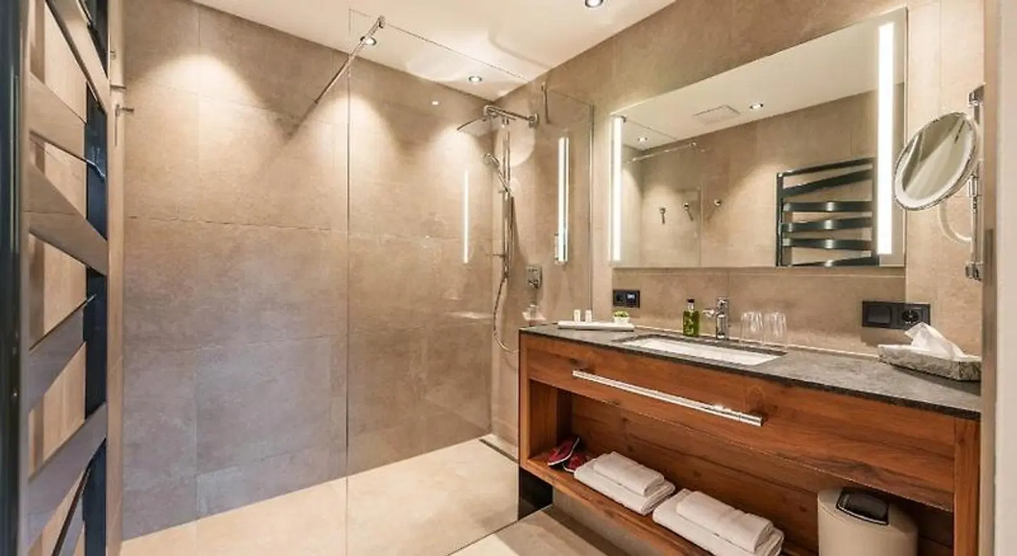 Hotel Pramstraller BATHROOM