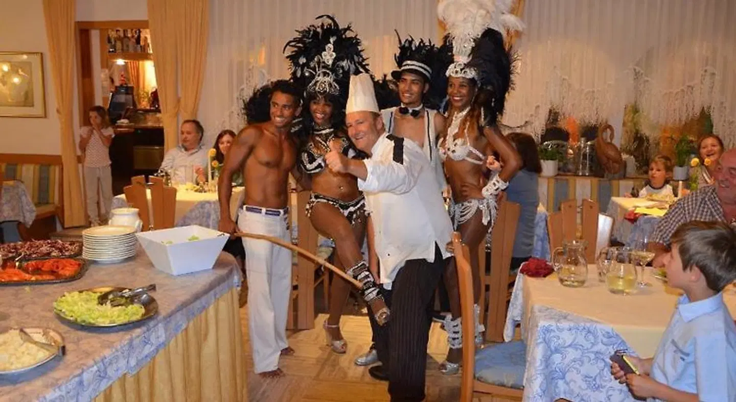 Alpenlandhotel Rodeneggerhof PEOPLE