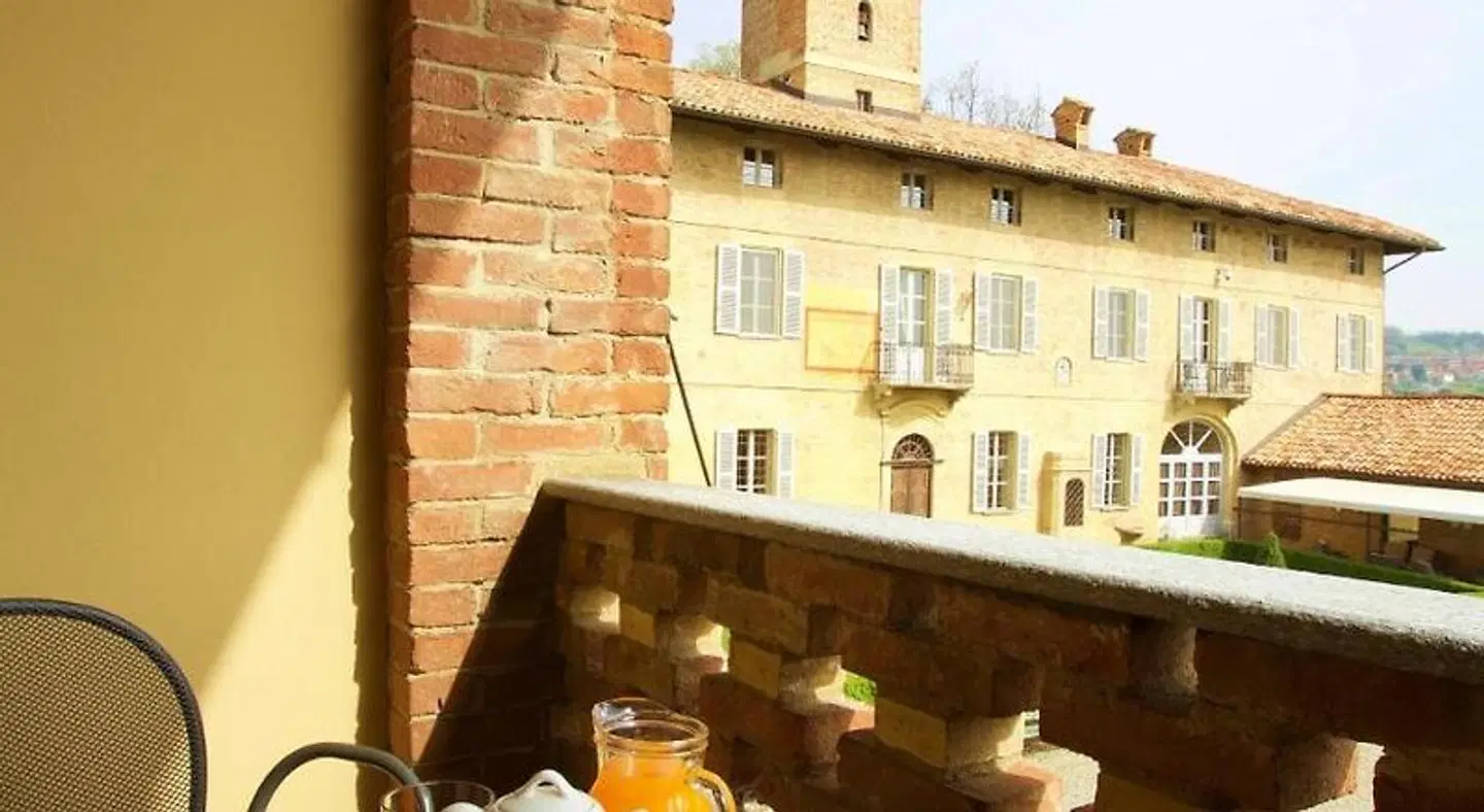 Relais du Silence Castello Di Razzano TERRACE