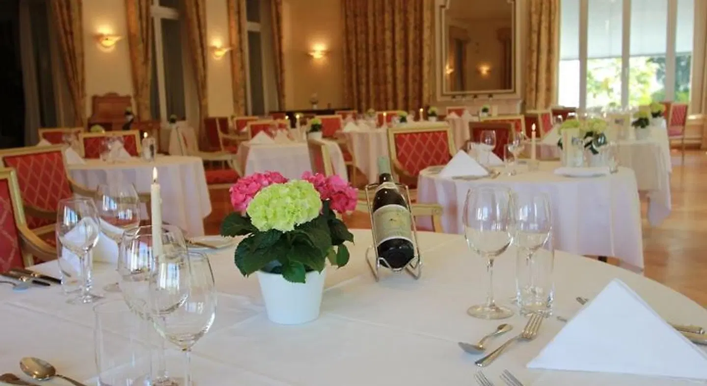 Golf Hotel René Capt RESTAURANT