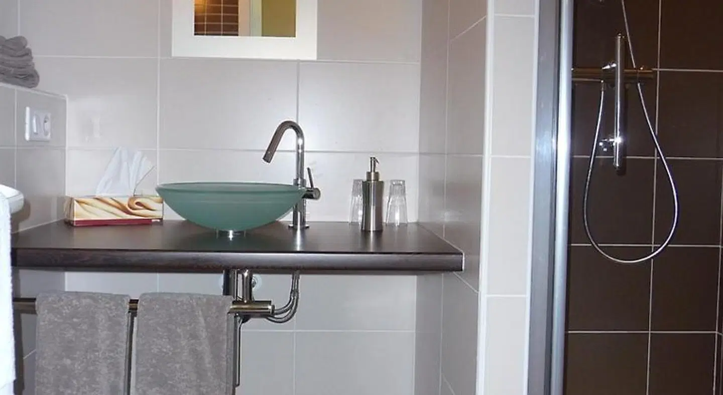 Château de la Galissonnière BATHROOM
