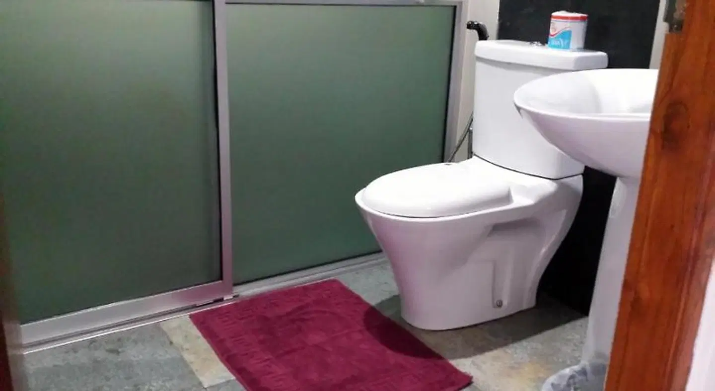 Lakshmis Hotel Ella BATHROOM