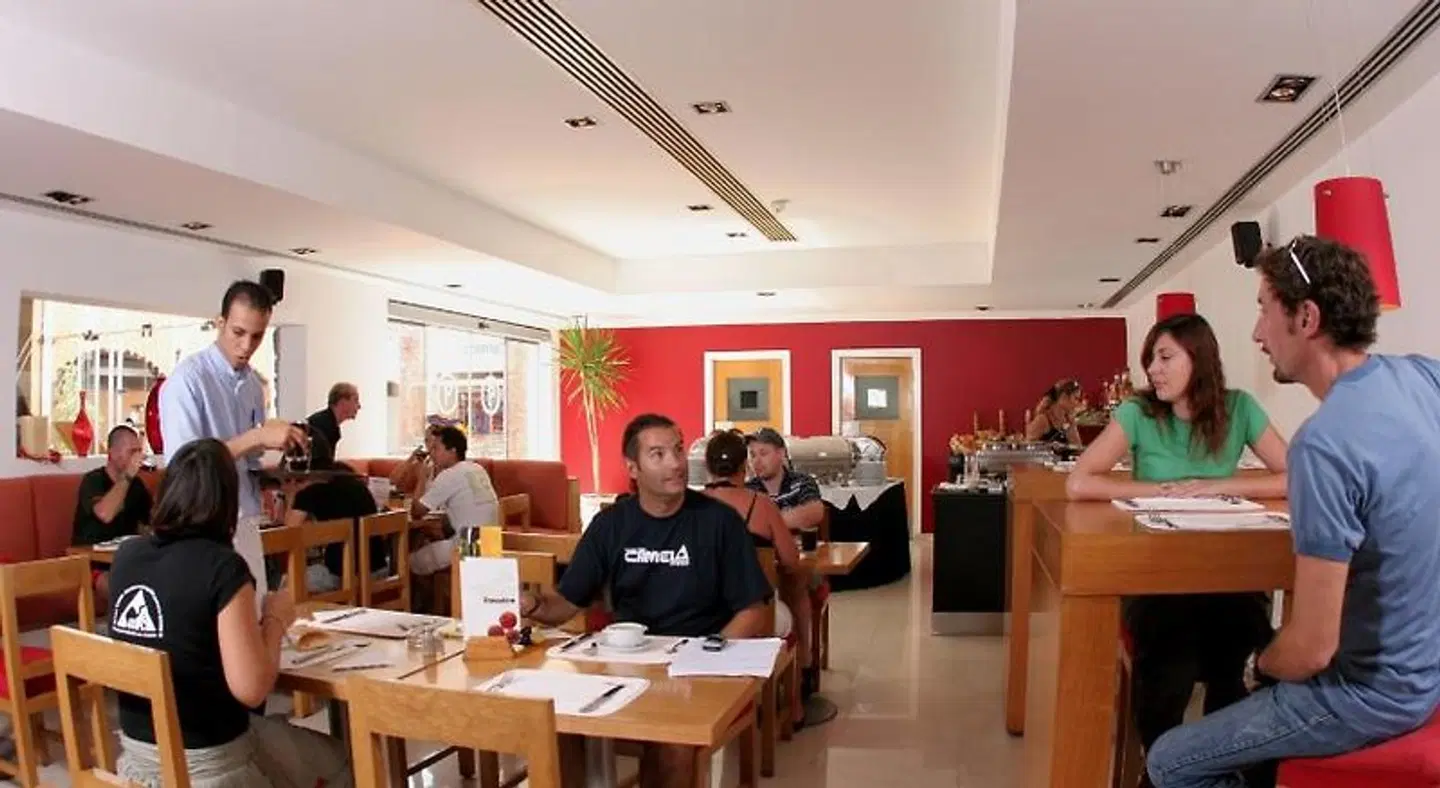 Camel Dive Club & Hotel (Boutique Hotel) RESTAURANT