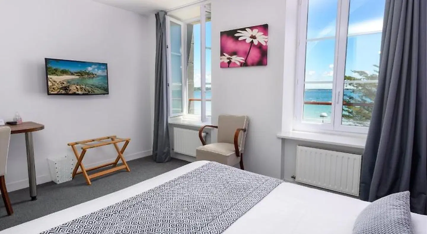 Logis Hotel Belle-Vue ROOM_EXAMPLE