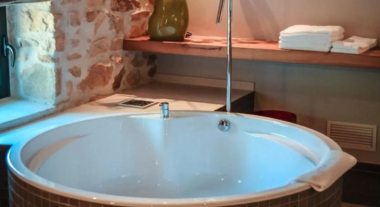 La Chapelle Saint Martin HEALTH_BEAUTY