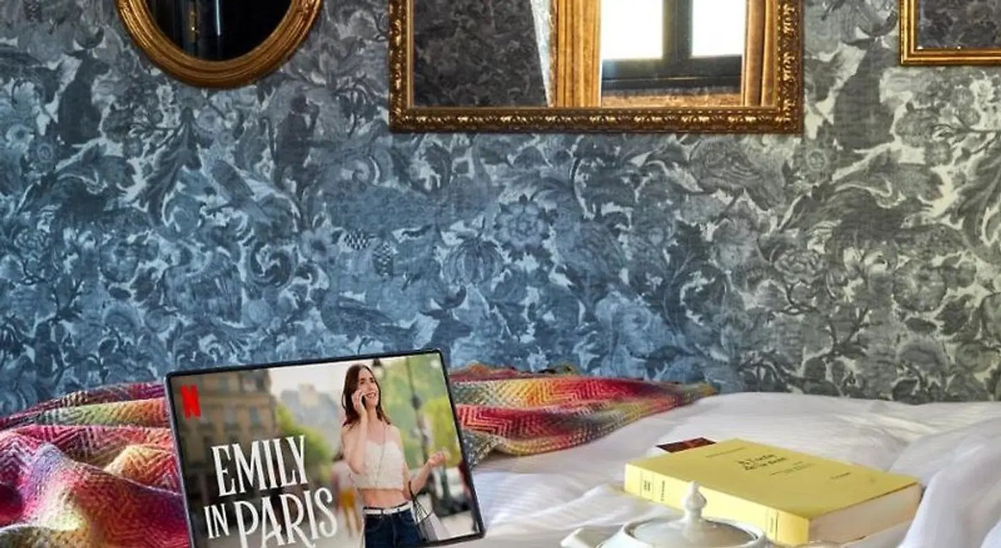 Le Pavillon de la Reine MODEL_IMPRESSION