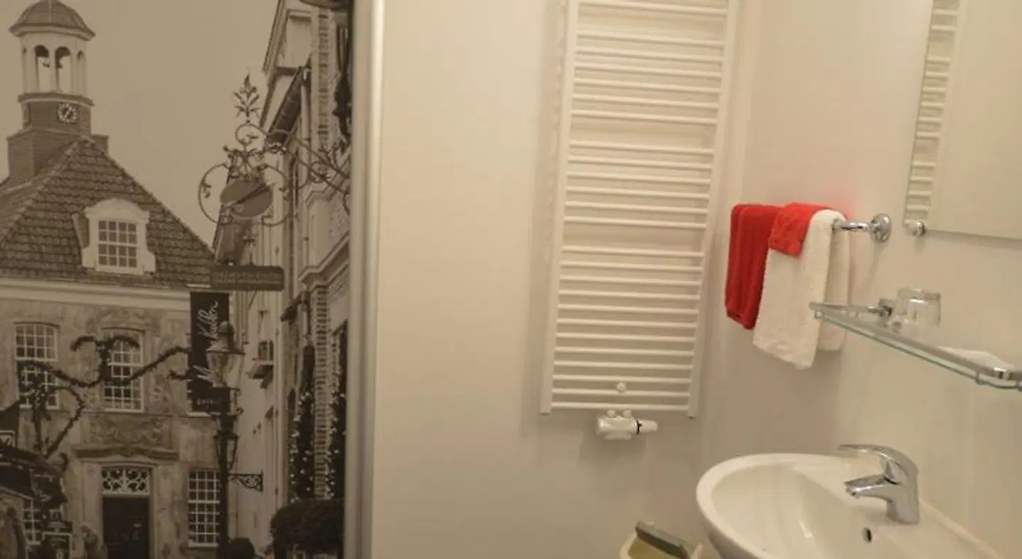 Stadshotel Ootmarsum BATHROOM