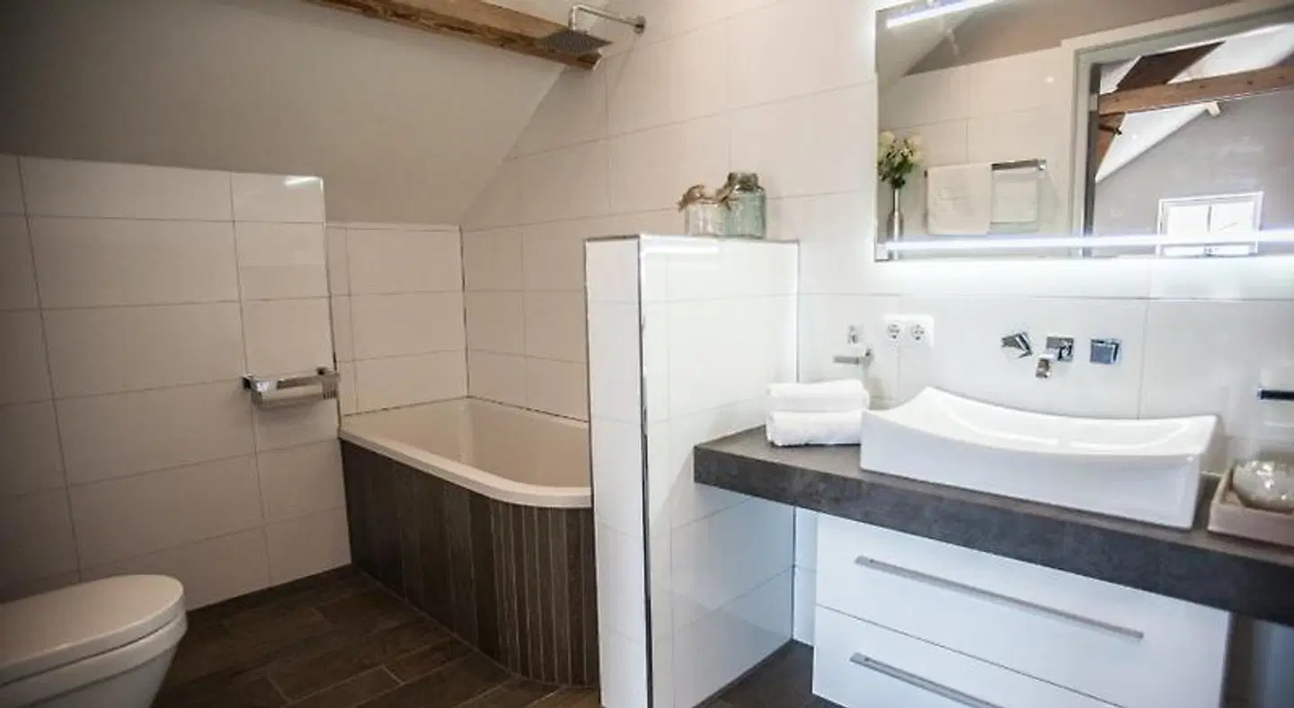 Hof van Alexander Boutiquehotel BATHROOM