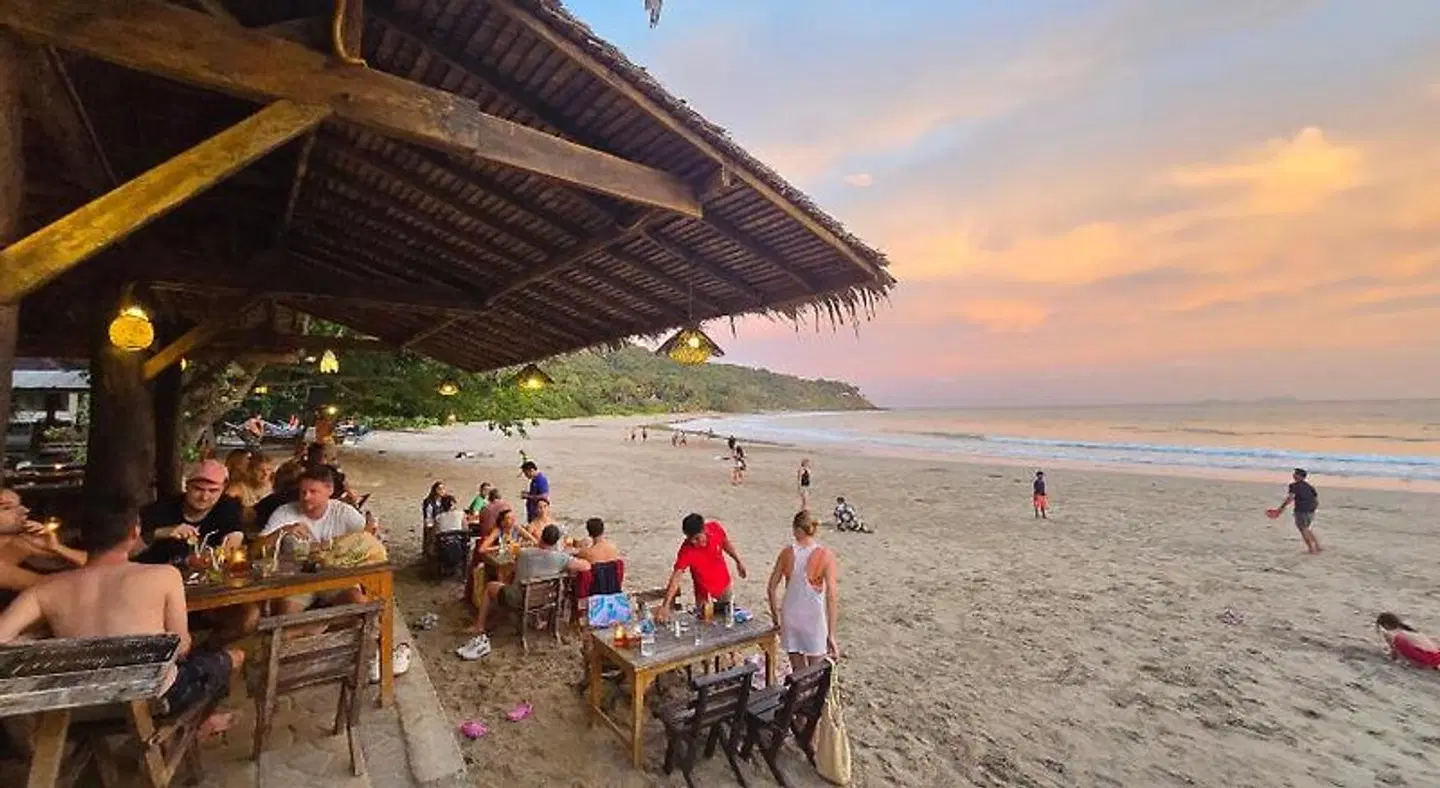 Kantiang Bay View Resort BEACH
