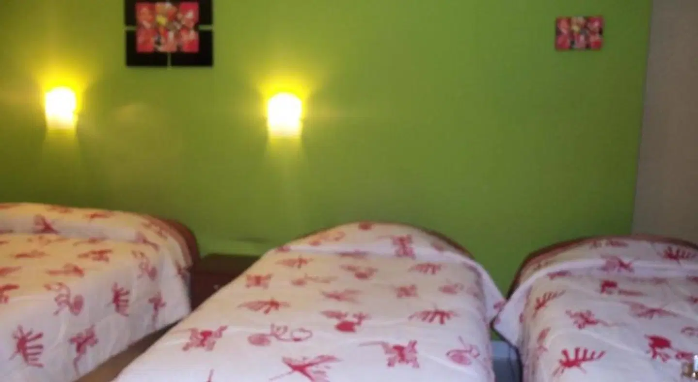 Hostal Boulevard PEOPLE