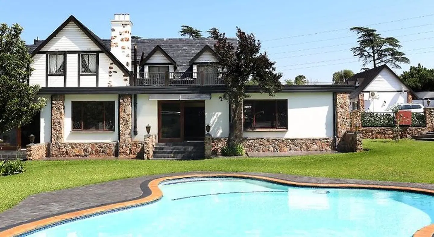 Lauriston Guesthouse EXTERIOR