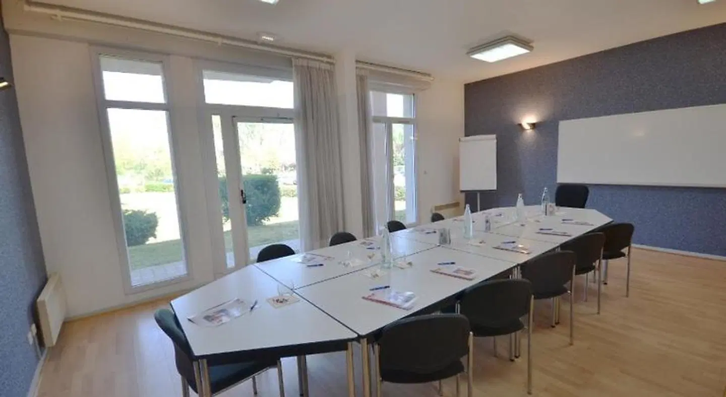 Best Hotel Hagondange CONFERENCE