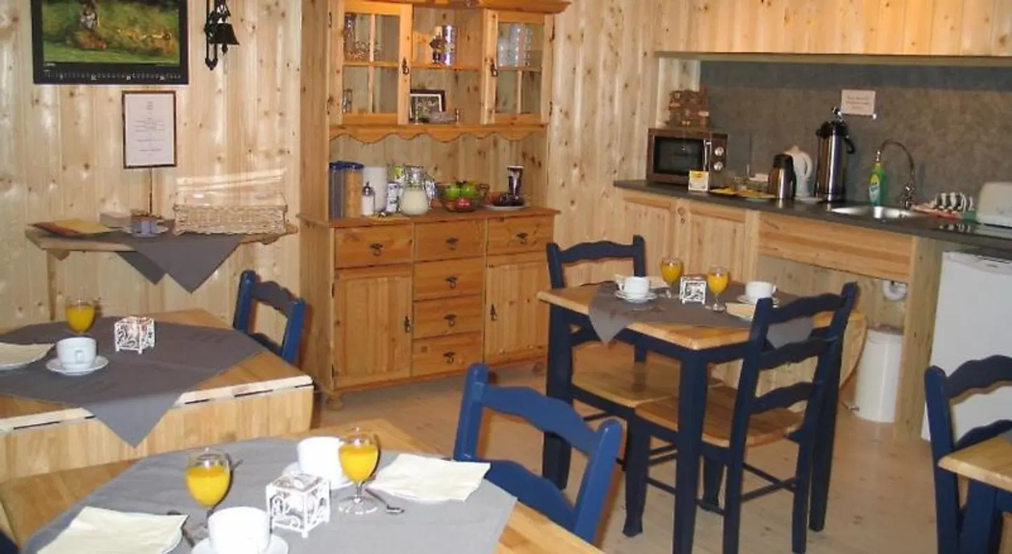 Dalen Bed & Breakfast RESTAURANT