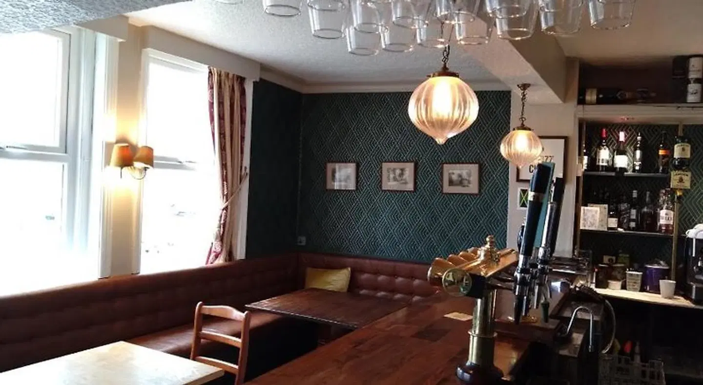 The Hillmorton Manor Hotel BAR